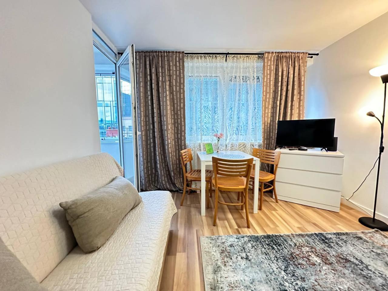 5Centrum Stanislawa Moniuszki10 Wi-Fi 1Gb Sek Warsaw Ngoại thất bức ảnh